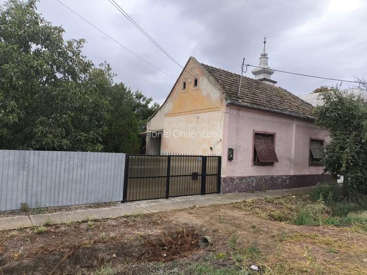 CASA DE VANZARE IN CENAD