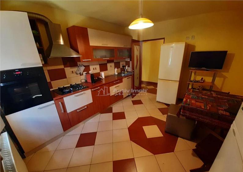 Resita, 2 Cam. Dec., Mobilat Utilat, Parter Inalt, Micro 4 - 2