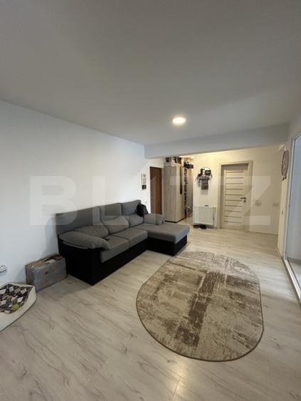 Apartament cu 3 camere, 68 mp, etaj intermediar, zona Tractorul - 3