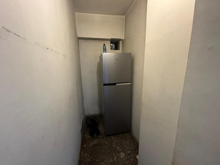 Vanzare apartament trei camere imobil solid Piata Ion Mihalache metrou - 11