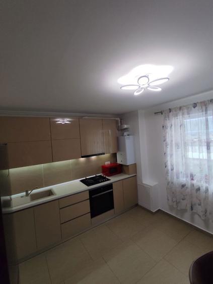 Apartament de vanzare pozitie excelenta, gata de mutat - 7