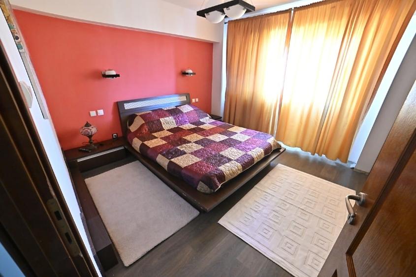 Apartament de vanzare, 4 camere, Rovine - Craiova - 10