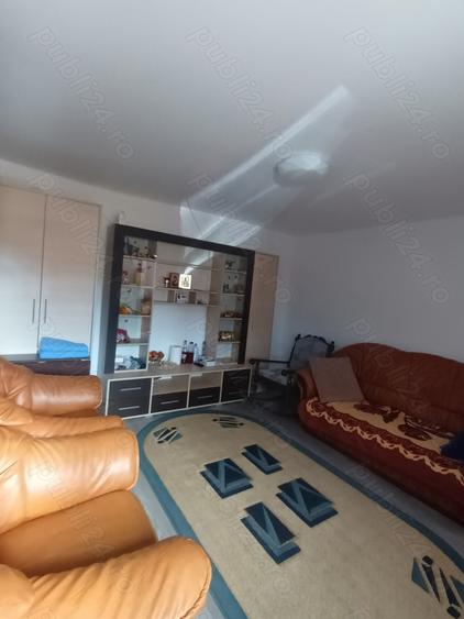 Inchiriez casa valu traian - 3