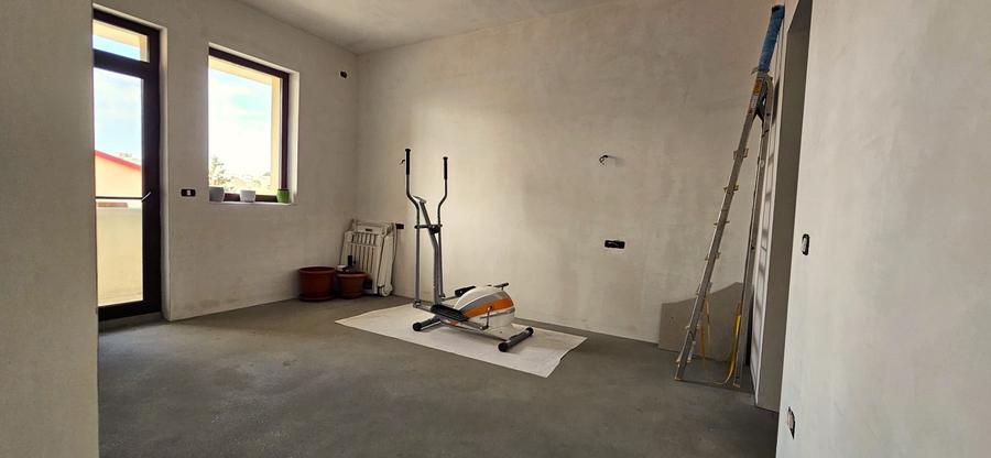 Apartament EXCLUSIVIST situat intr o vila P+2E cu cate un apartament pe etaj - 14