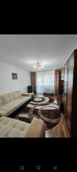 Apartament cu 3 camere decomandat în Berceni