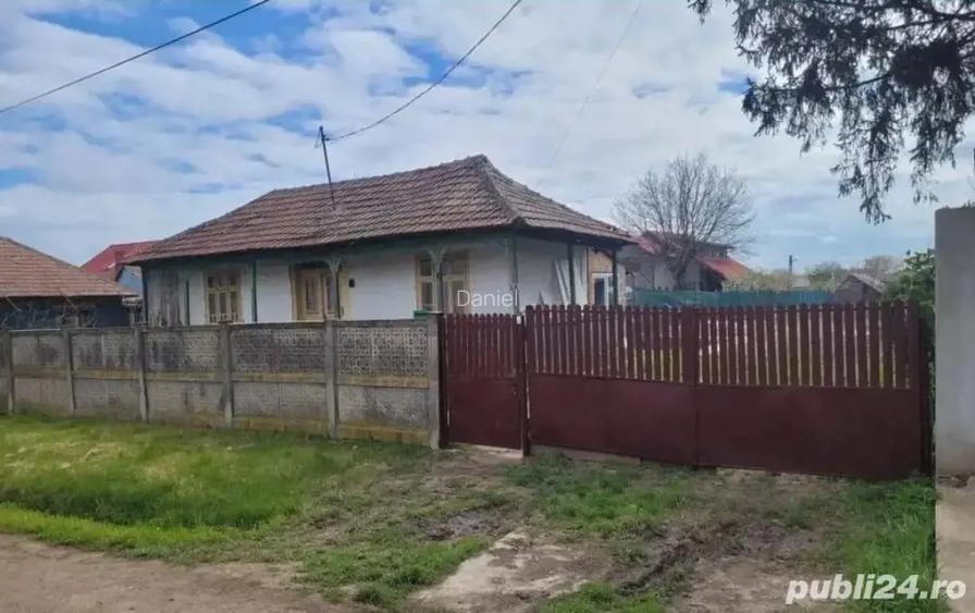 Ocazie, proprietar vand teren in Dascalu Ilfov, bonus o casu?a tradi?ionala renovata la interior Ocazie, proprietar vand teren in Dascalu Ilfov, bonus o casu?a tradi?ionala renovata la interior