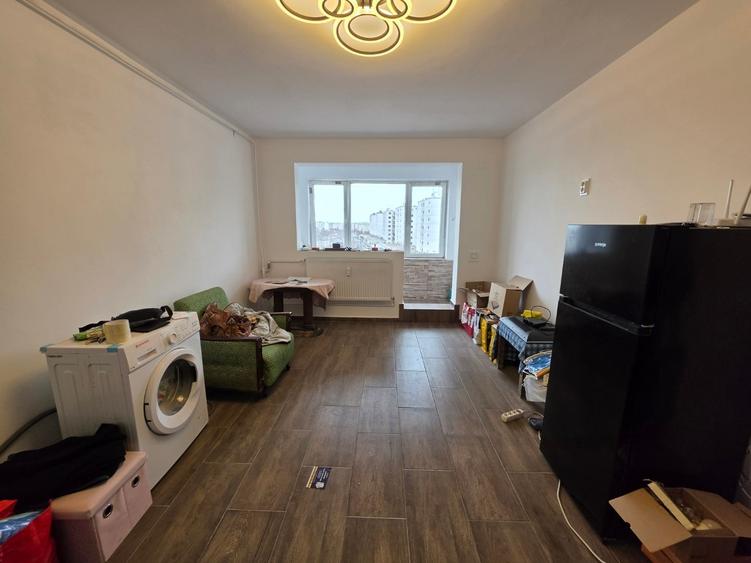 Dristror, chiar la metrou, 10 minute mall Park Lake, bloc 1978 - 1