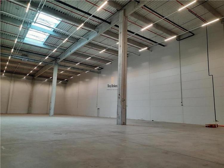 Spatiu Industrial - 2300 mp - Logistica - Productie - Depozitare - 11