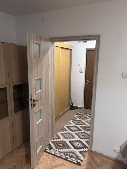 Garsoniera in bloc mixt, etaj 1,  langa metrou Iancului - 10