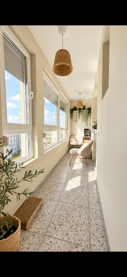 Apartament cu 4 camere decomandat, mobilat în Dristor