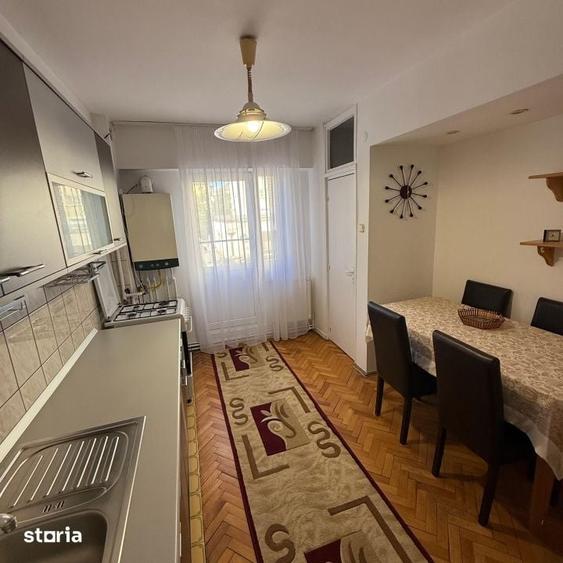 Apartament cu 3 camere în Traian