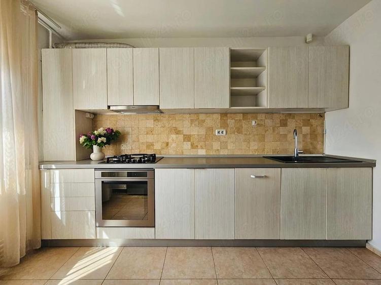 Apartament cu 3 camere decomandat, mobilat în Micălaca