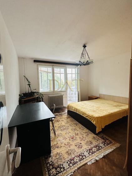 Apartament cu 4 camere decomandat în Gheorgheni