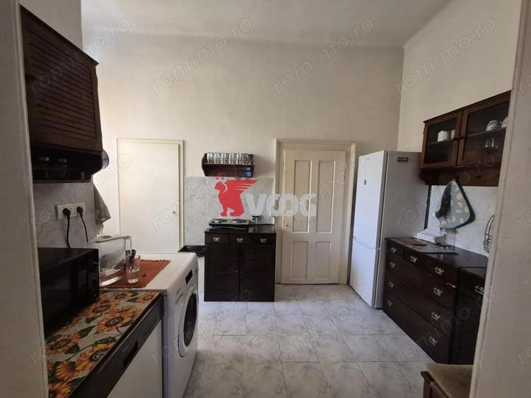 Apartament cu 2 camere semidecomandat în Badea Cârțan