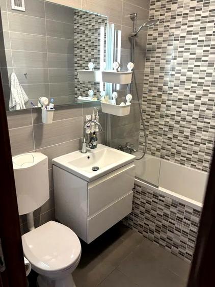 Apartament cu 3 camere decomandat, mobilat în Grigorescu