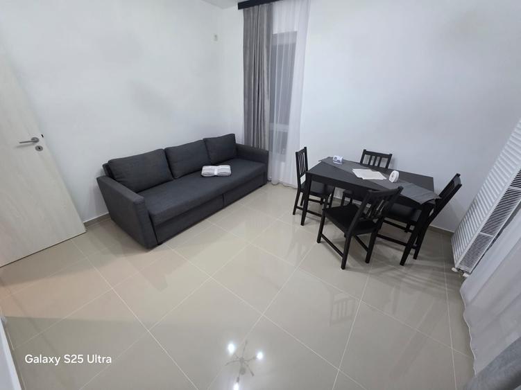 Apartament cu 2 camere decomandat în Roșu