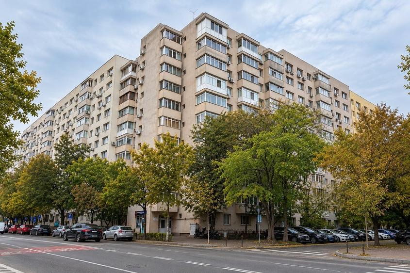 Apartament cu 2 camere decomandat în Vitan