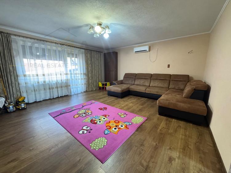 Apartament cu 3 camere de inchiriat, terasa, zona UMF! - 4