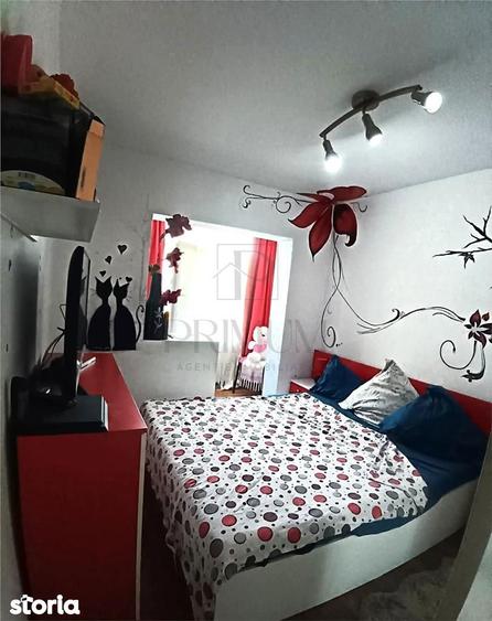 Apartament cu 3 camere semidecomandat, mobilat în Circumvalațiunii