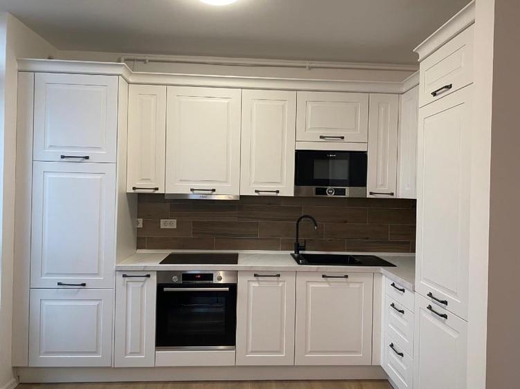 Apartament cu 3 camere decomandat în Circumvalațiunii