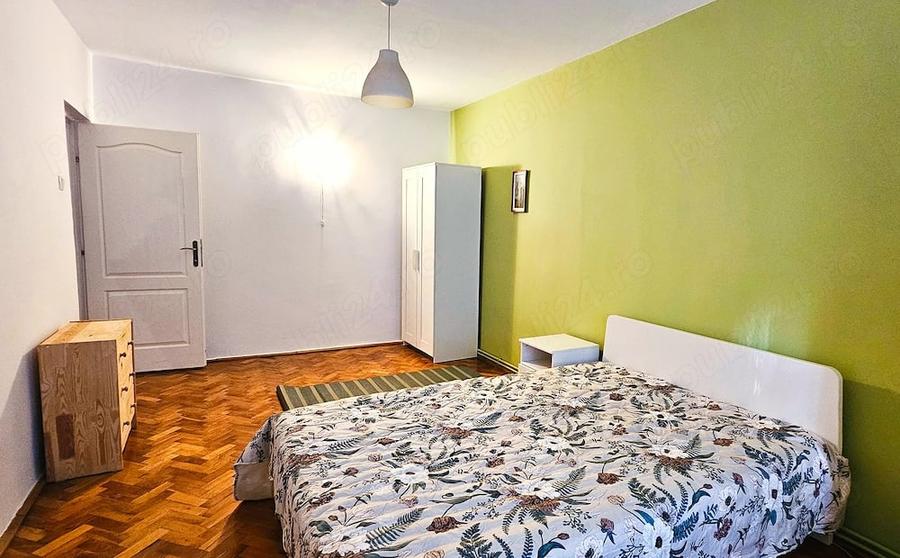 Apartament cu 3 camere decomandat în Central