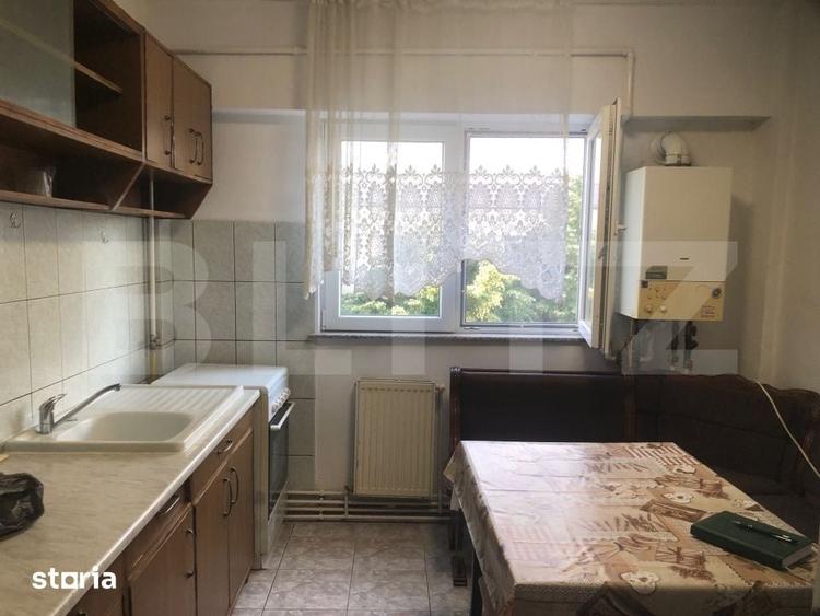 Apartament cu 2 camere decomandat în Micro 17