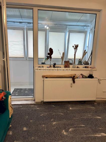 Apartament 2 camere semidecomandat, 44,5 mp, renovat în 2021, etaj 4 - Ploiești