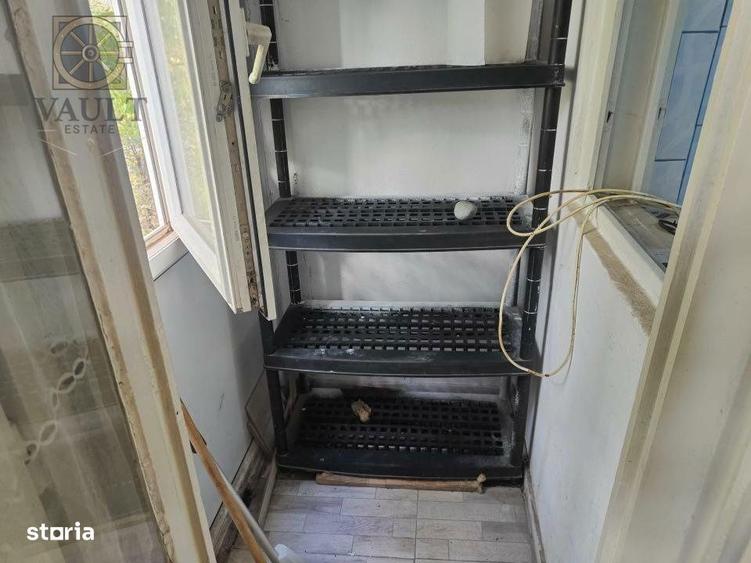 Apartament cu 3 camere semidecomandat în Giurgiului