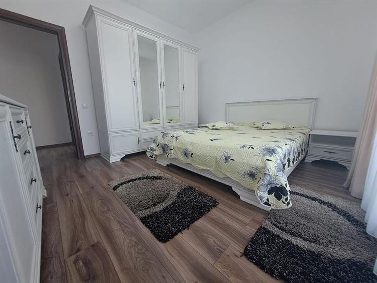 Apartament cu 2 camere semidecomandat, mobilat în Șelimbăr