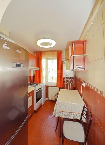 Apartament cu 2 camere decomandat, mobilat în Podu Roș
