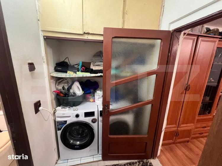Apartament cu 2 camere semidecomandat, mobilat în Craiovița Nouă