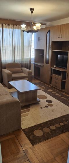 Apartament cu 2 camere decomandat în Romanilor