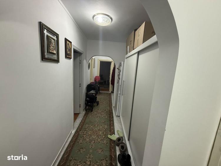 Apartament cu 3 camere decomandat în Tomis Nord
