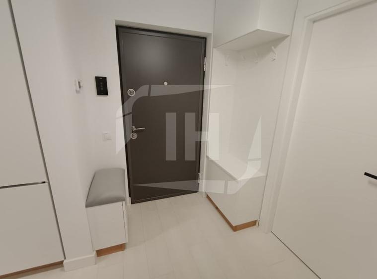 Apartament cu 2 camere semidecomandat, mobilat în Mărăști