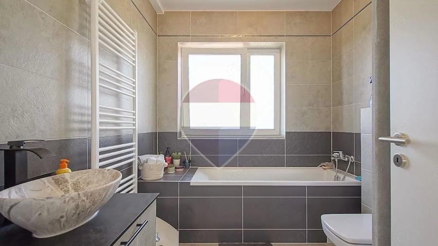Casă cu 3 camere în Bod