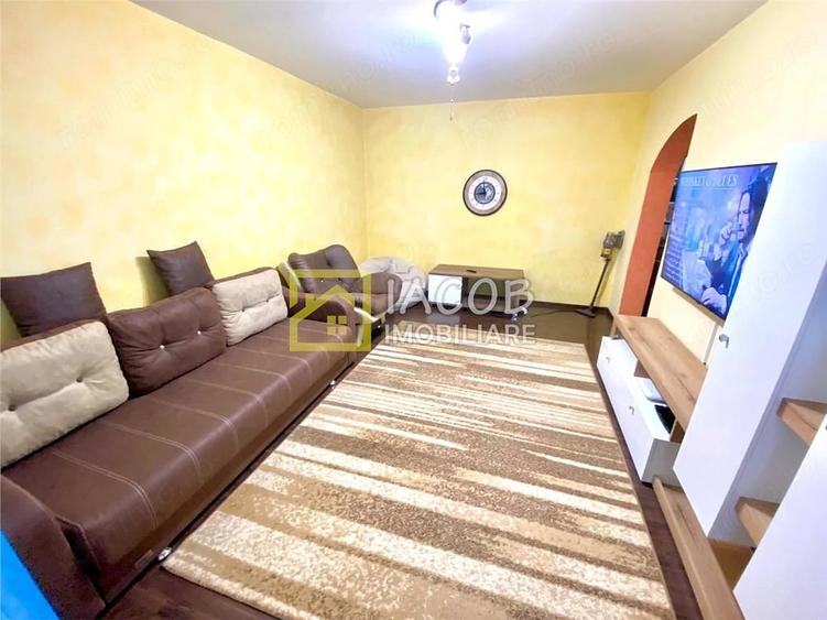 Apartament cu 3 camere decomandat în Alecu Russo