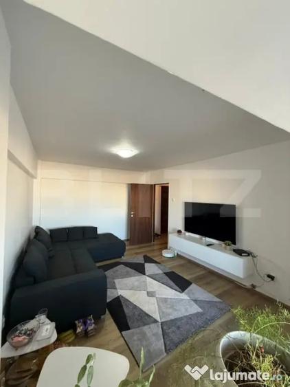 Apartament cu 2 camere decomandat în Democrației