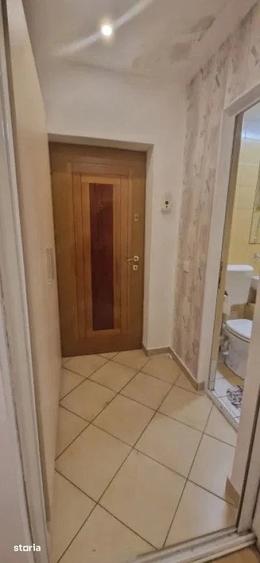 Inchiriez garsoniera etaj 1 Ultracentral, 350 m de Colegiul Bratianu - 2