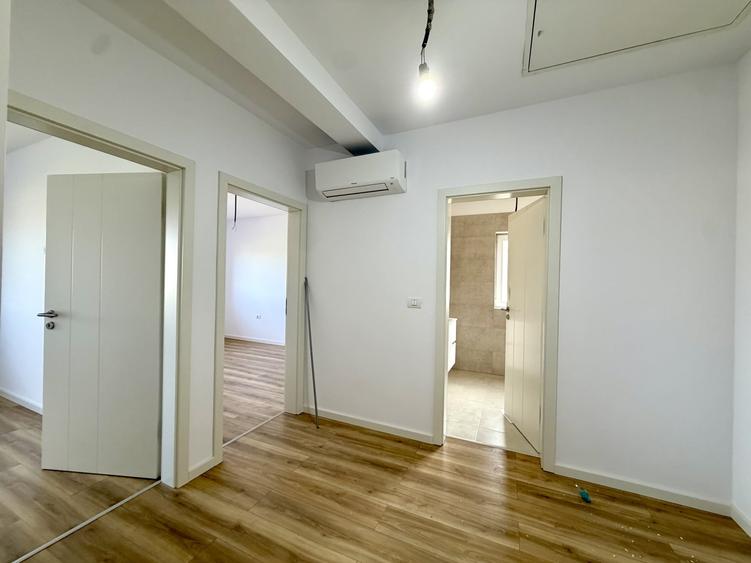 Duplex cu 5 camere cu Canalizare în Dumbrăvița