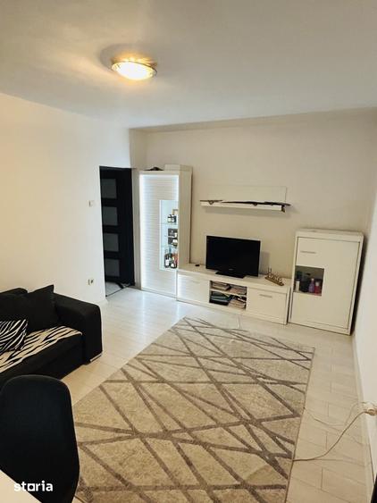 Apartament cu 2 camere semidecomandat în Nufărul