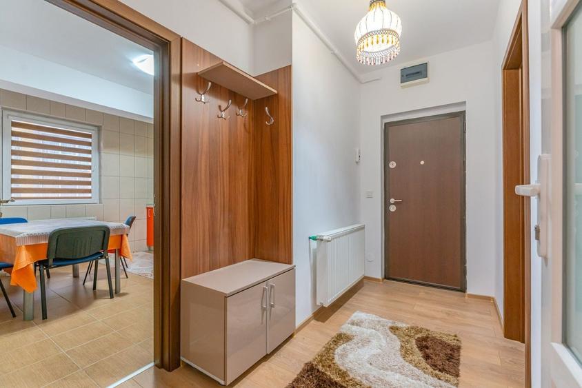 Apartament cu 2 camere semidecomandat în Răcădău