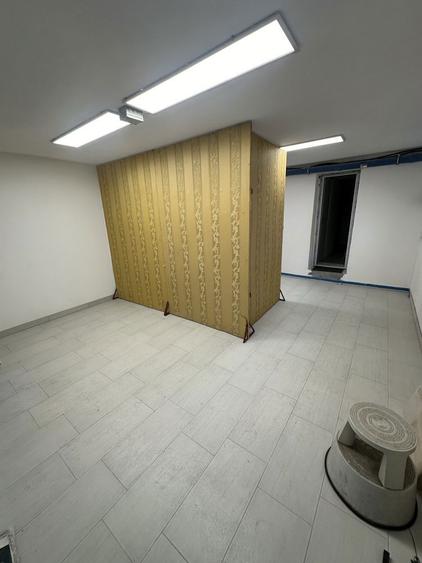 Inchiriez spatiu la demisol pe strada Borzesti 38m - 1