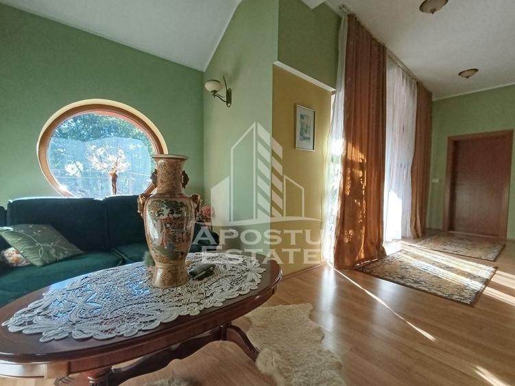 Casa Individuala impresionanta, curte bine amenajata, zona Semicentral - 6