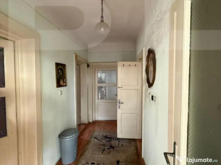 Casa de vanzare, cu 3 camere, doua bucatarii+teren in Simeri - 11
