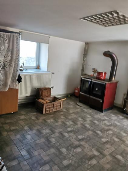 Proprietar vând casă cu etaj - 9