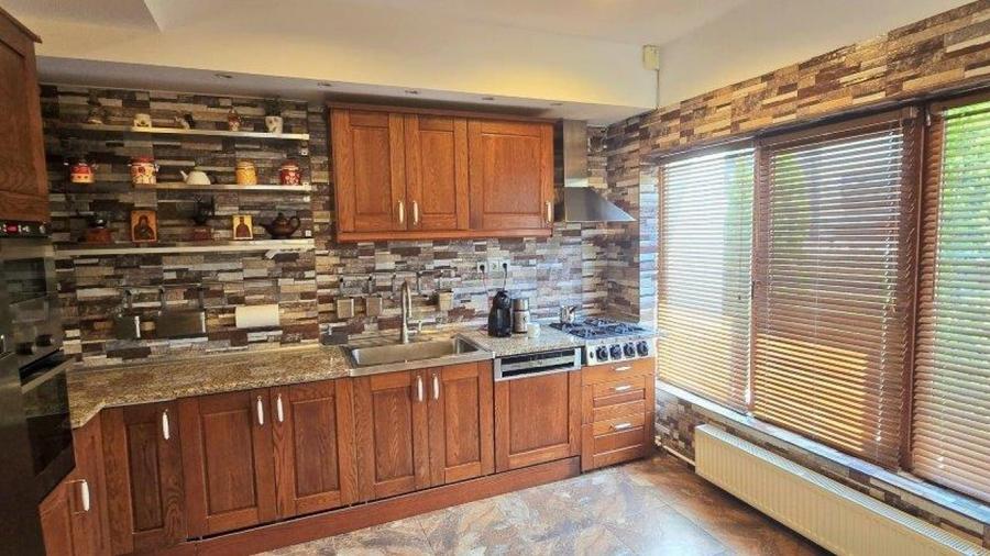 REV2004940 VILA DEOSEBITA DE VANZARE IN OTOPENI - ZONA REZIDENTIALA SELECTA - 5