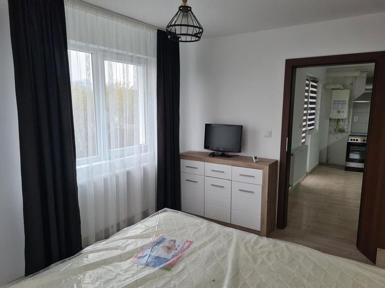 Inchiriez apartament doua camere - 3