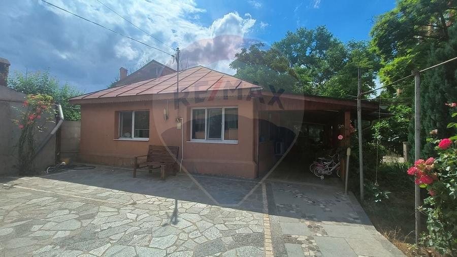 Casă individuală cu 3 camere cu Teren 935 Mp în Micro 14