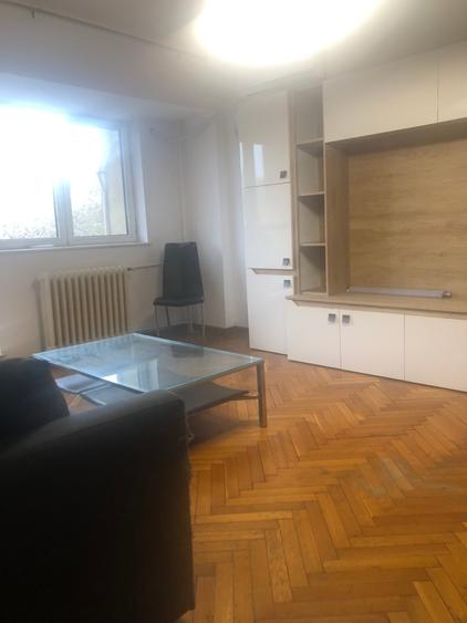 De inchiriat 3 cam Piata Unirii fantani stradal - 2