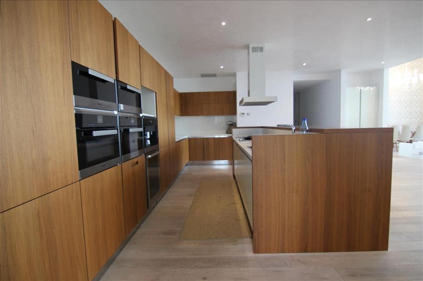 Spectacular 6 rooms Penthouse  Floreasca   Lake View  4 parking - 15